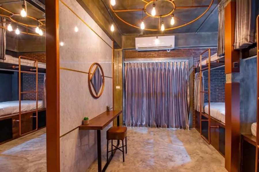 Хостел Kaen Pattaya в Паттайе: Отель, Хостел, Бар, Коворкинг, Hotel, Hostel, Bar, Coworking,