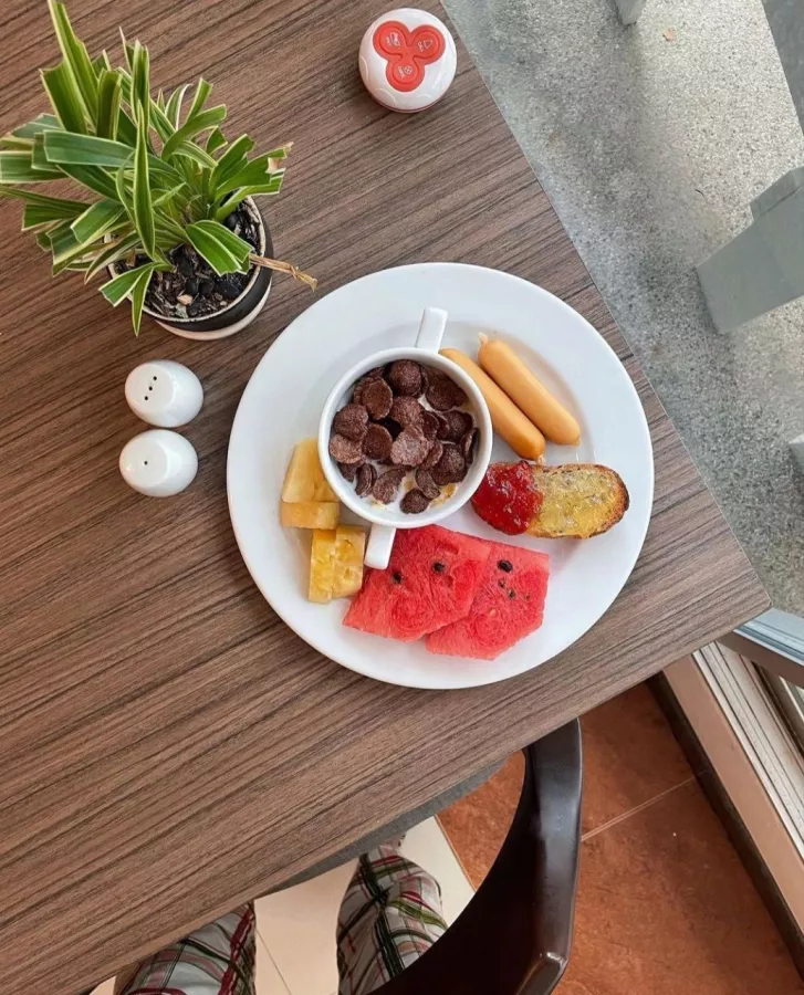 Отель Kokotel Pattaya South Beach в Паттайе: Отель, Кафе, Бассейн, Детская Комната, Hotel, Cafe, Kids Room, Swimming Pool,