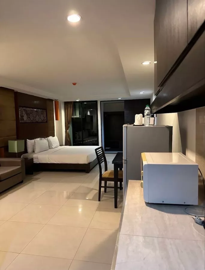 Отель Birds & Bees Resort в Паттайе: Отель, Ресторан, Бар, Бассейн, Hotel, Bar, Swimming Pool , Restaurant ,