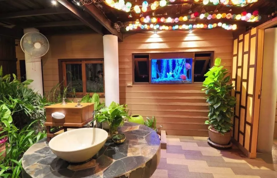 Отель Birds & Bees Resort в Паттайе: Отель, Ресторан, Бар, Бассейн, Hotel, Bar, Swimming Pool , Restaurant ,