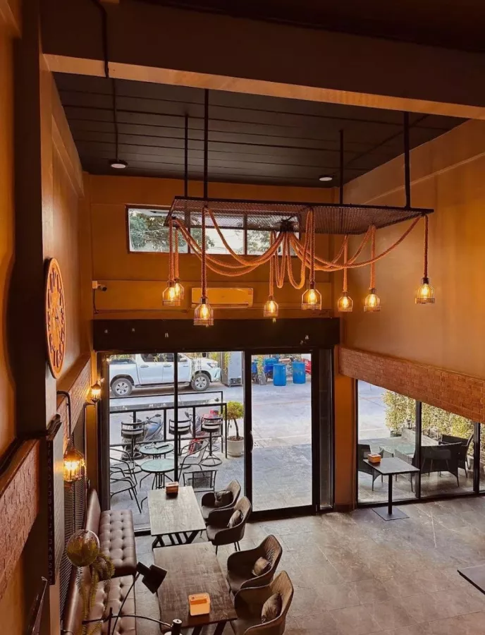 Хостел Friends Station в Паттайе: Хостел, Отель, Кафе, Коворкинг, Hostel, Hotel, Cafe, Coworking ,
