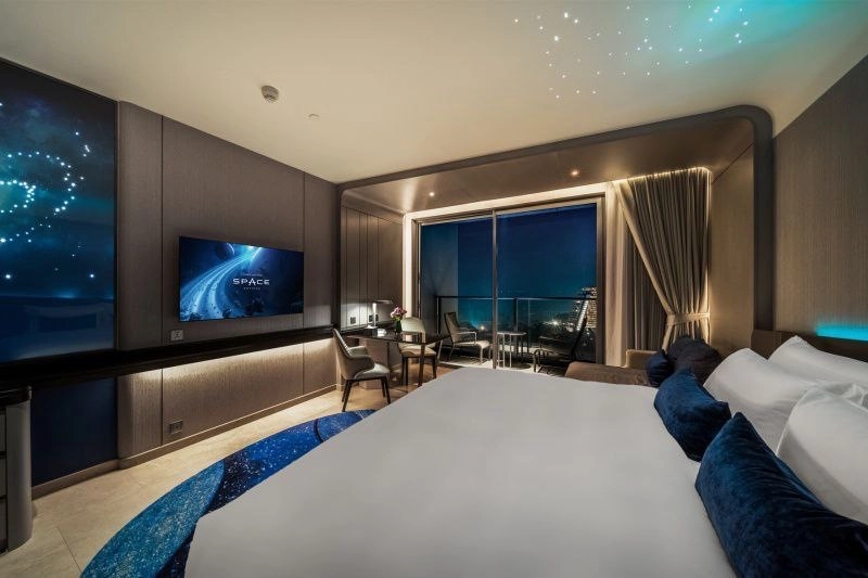 Отель Grande Centre Point Space Pattaya в Паттайе: Отель, Аквапарк, Тренажёрный Зал, Бар, Ресторан, Спа, Сауна, Бассейн, Hotel, Bar, Waterpark, Spa, Gym, Sauna,
