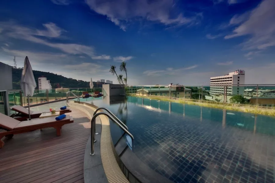 Отель The Sun Xclusive в Паттайе: Отель, Бассейн, Бар, Ресторан, Hotel, Bar, Restaurant, Swimming Pool ,