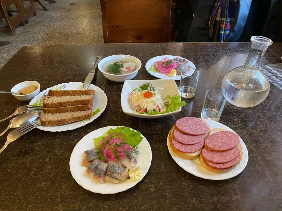 Кафе Маяк в Санкт-Петербурге: Вкусно, Еда навынос, Кофе с собой, Горячий чай, Wi-Fi, Оплата картой, Европейская кухня, Морская кухня, Русская кухня, Поесть в Санкт-Петербурге,