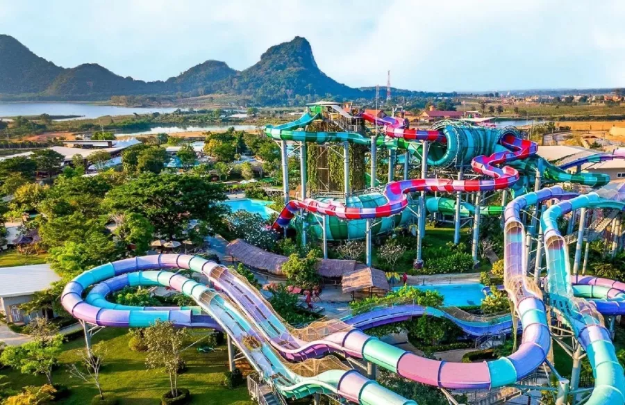 Аквапарк Ramayana в Паттайе: Аквапарк, Бассейн, Кафе, Swimming Pool, Cafe, Waterpark, Slides, Горки,