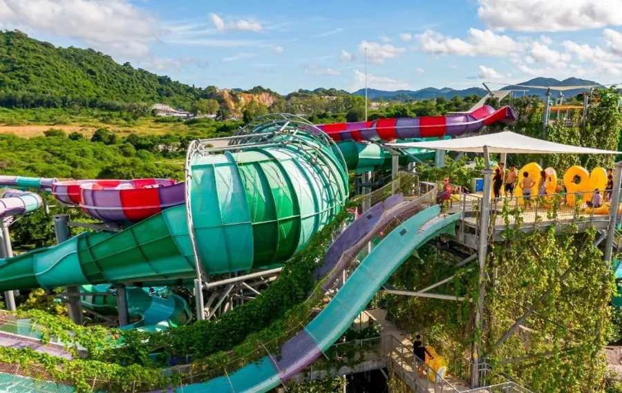 Аквапарк Ramayana в Паттайе: Аквапарк, Бассейн, Кафе, Swimming Pool, Cafe, Waterpark, Slides, Горки,