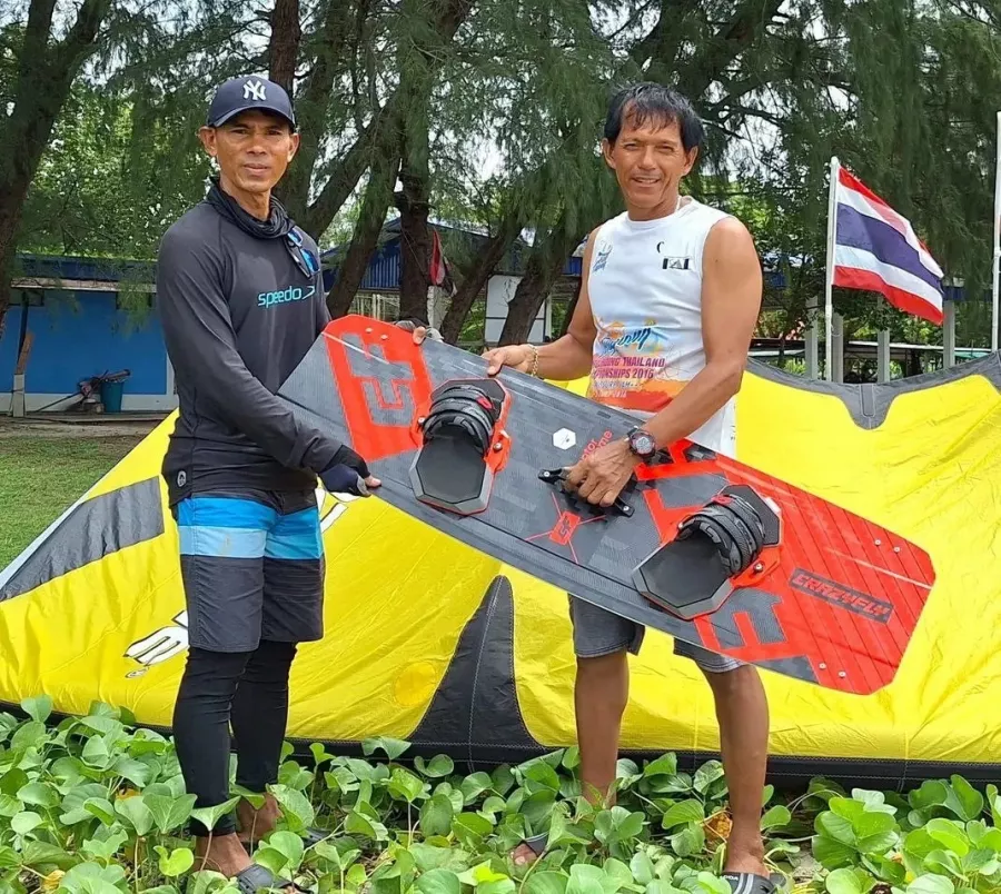 Школа Виндсёрфинга Windsurf School Pattaya в Паттайе: SUP, Surfing, Windsurfing, Instructors , Инструкторы , Сёрфинг, Гребля, Виндсёрфинг,