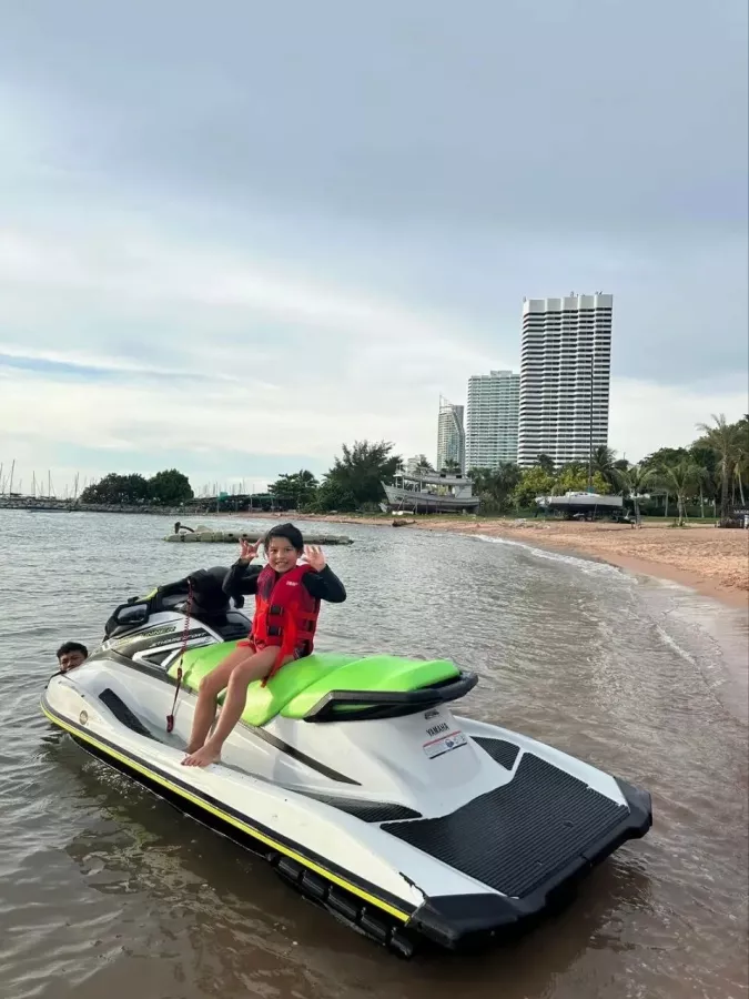 Прокат Водного Оборудования Pattaya Water Sports Club в Паттайе: Jet Ski, Гидроциклы, SUP, Yachts , Гребля, Яхты, Вейкбординг, Wakeboarding,