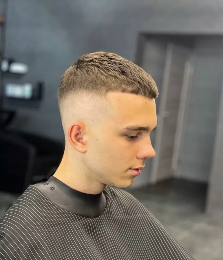 Барбершоп Брутал в Краснодаре: Красота, Мужчинам, Стрижка, Барбершоп, Борода, Парикмахер,