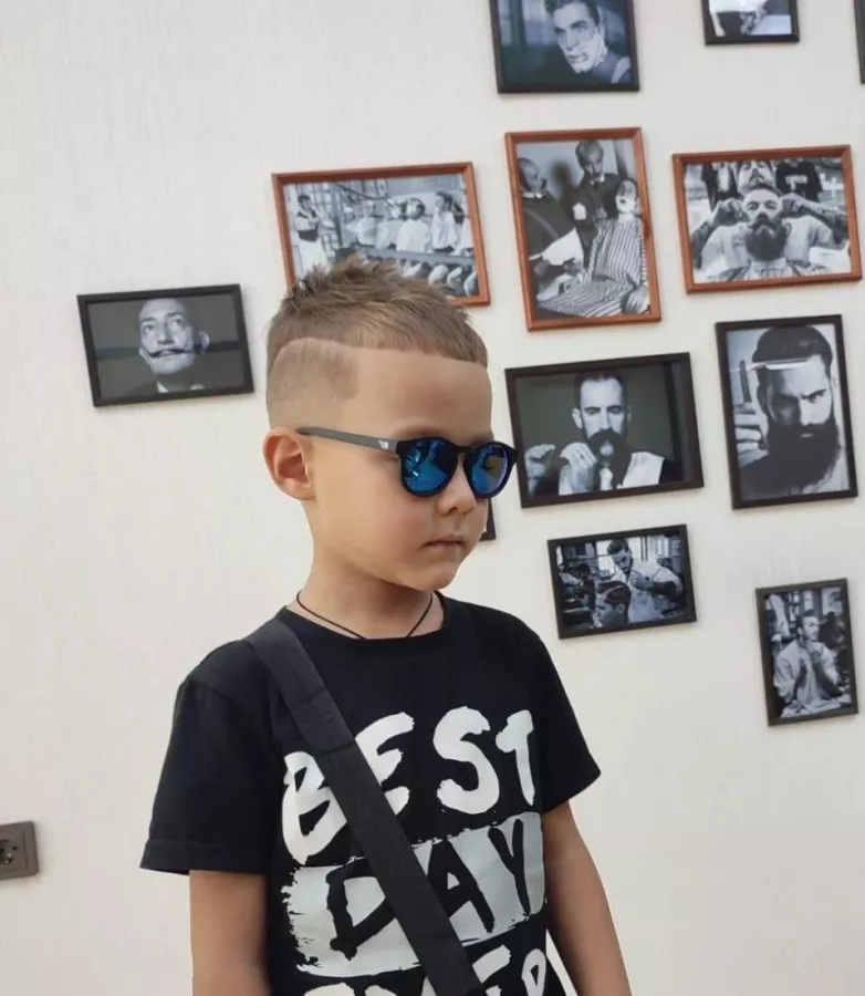 Барбершоп Черная Борода на Селезнёва в Краснодаре: Красота, Барбершоп, Мужчинам, Борода, Стрижка, Парикмахер,