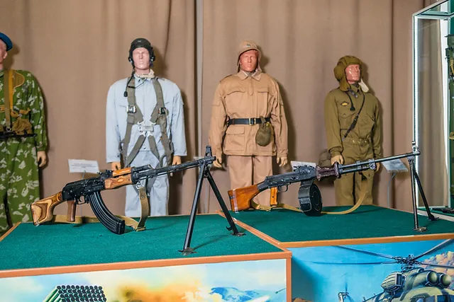 Выставочный зал Боевой Славы в Краснодаре: Музей , История , Искусство , Экскурсия , Экспонат, Куда сходить , Что посмотреть , Военная техника,