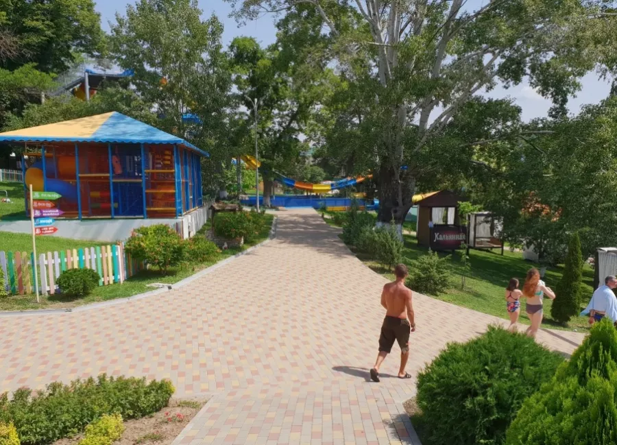 Аквапарк Альбатрос-Аква в Геленджике: Развлечения, Аквапарк, Семейный отдых, Для всей семьи, Для детей и взрослых, Аквакомплекс, Горки, Спортивный комплекс,