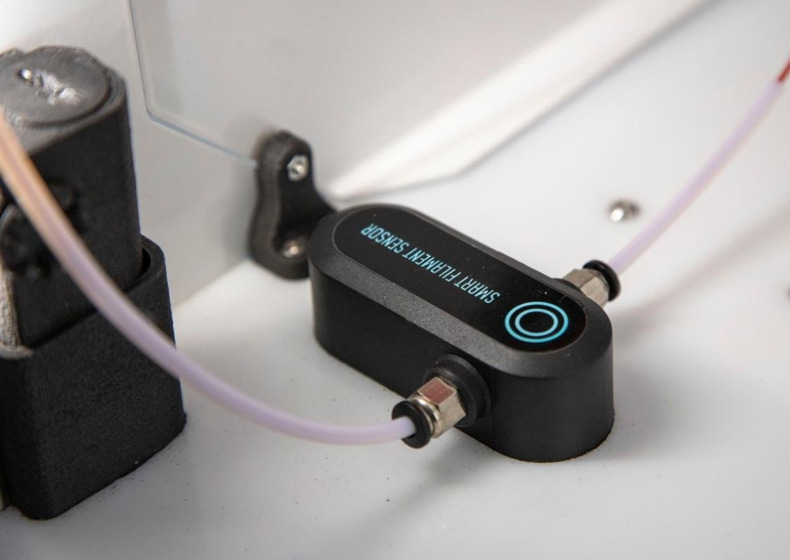 Компания по 3D-печати и продаже 3D-принтеров "Stereotech"