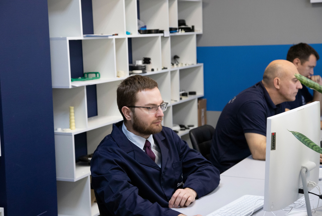 Компания по 3D-печати и продаже 3D-принтеров "Stereotech"