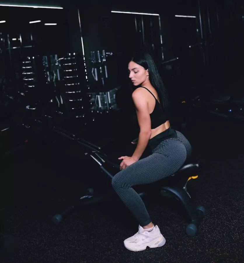 Фитнес CentralFitness в Баку: Тренировки , Индивидуальные тренировки, Езда на велосипеде, Gym, Sport, Fitness , Личный тренер,