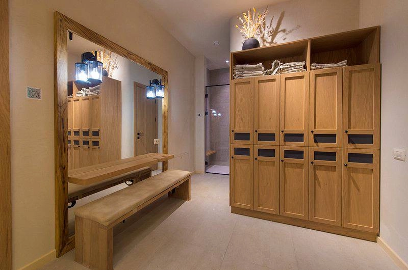 Yoga centre Nine Senses в Баку: Медитация , Релакс, Растяжка , Пилатес, Yoga , Fitness , Relax ,