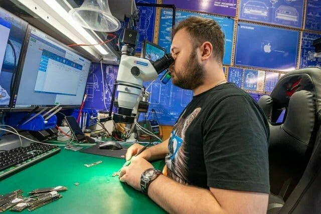 Альдо в Красноярске: Ремонт компьютеров , Ремонт телефонов, Системное администрирование , Электромонтажные работы ,