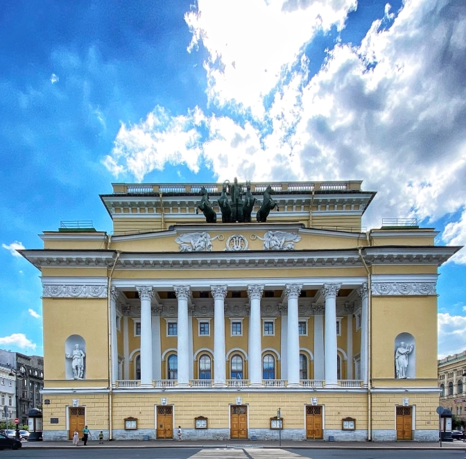 Александринский театр в Санкт-Петербурге: Шоу, Премьера, Актеры, Для всей семьи, Для детей и взрослых, Театральное искусство, Культура, Спектакль,