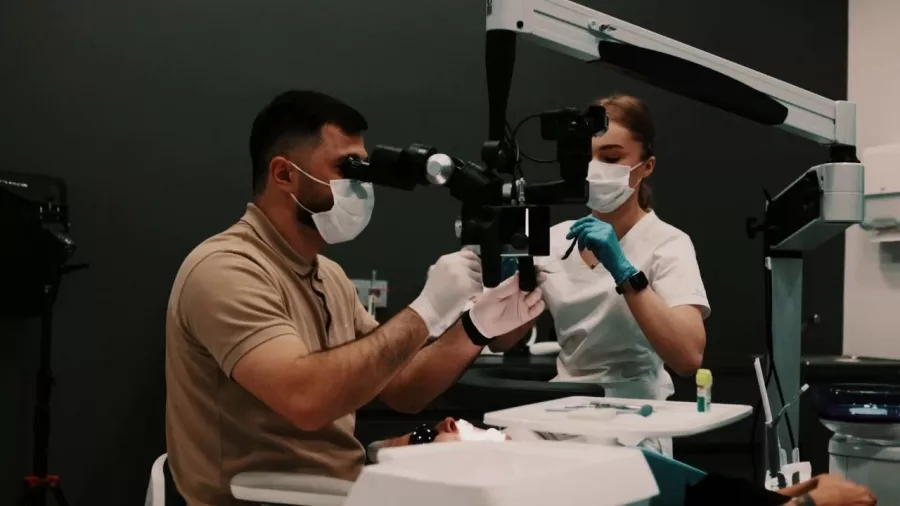 Стоматологическая клиника Shikov Dental Clinic в Краснодаре: Имплантация , Коронки, Виниры, Лечение зубов, Лечение десен, Удаление зубов, Чистка зубов, Отбеливание, Исправление прикуса, Протезирование зубов, Гнатология,