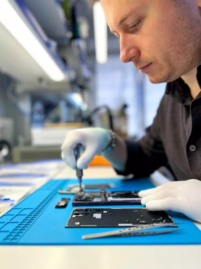 Ремсервис Apple Сервис в Ростове-на-Дону: IT, Ремонт цифровой техники, Замена частей, Перепрошивка, Магазин девайсов,