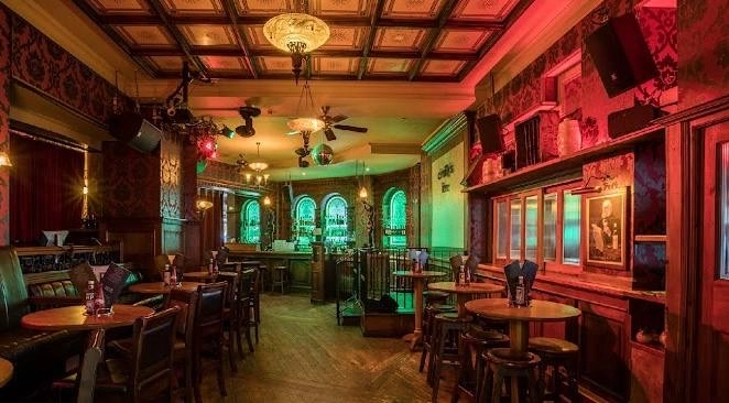 Паб o'reilly's Frankfurt в Франкфуртe-на-Майне: Паб, Пиво, Спорт, Футбол , Матч, Алкоголь , Beer, Drinks , Relax ,