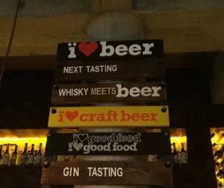 Бар Bar & Restaurant naïv