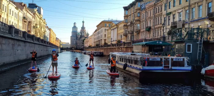 Катание на САП Sup-surfing