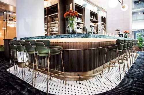 Ресторан-бар Hudson Yards Lounge в Франкфуртe-на-Майне