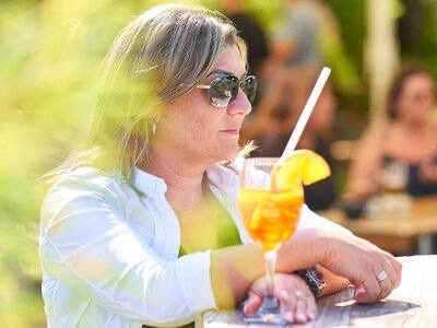 Бар Alte Schiffsmeldestelle Hochst в Франкфуртe-на-Майне: Alcohol , Drinks , Bar, Beer, Ресторан , Бар, Паб, Алкоголь ,