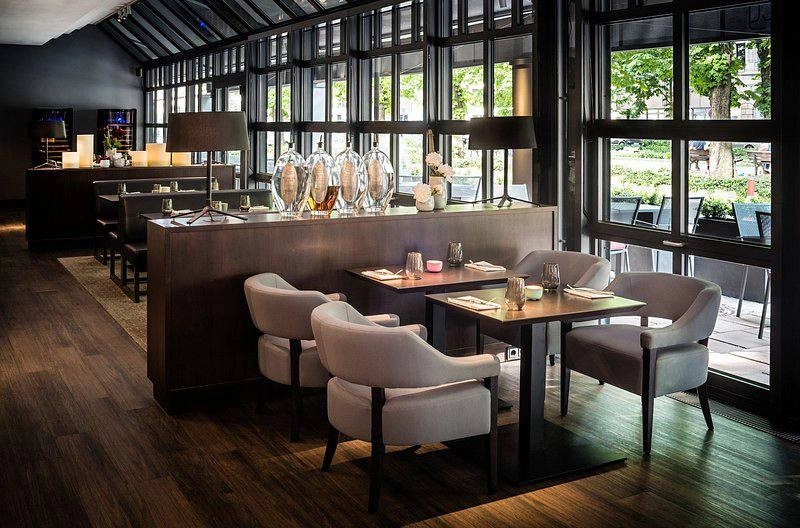 Ресторан The Legacy Bar & Grill в Франкфуртe-на-Майне: Куда сходить , Ресторан, Семейный отдых , Кафе, Еда,