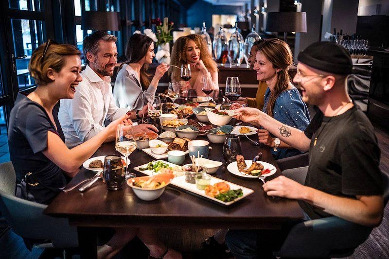 Ресторан The Legacy Bar & Grill в Франкфуртe-на-Майне: Куда сходить , Ресторан, Семейный отдых , Кафе, Еда,