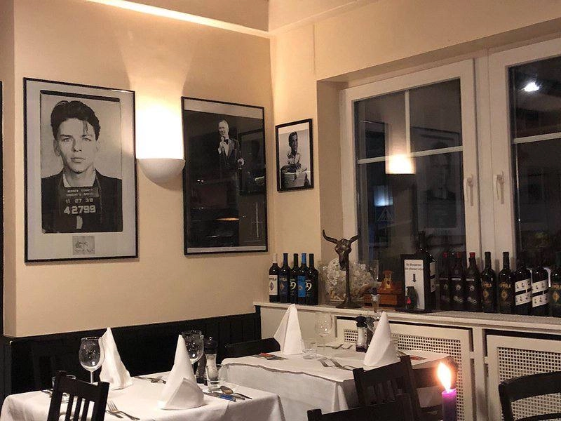 Ресторан Maindiner в Франкфуртe-на-Майне: Вкусно, Где поесть , Куда сходить , Кафе, Семейный отдых , Мясо, Салат, Ресторан,