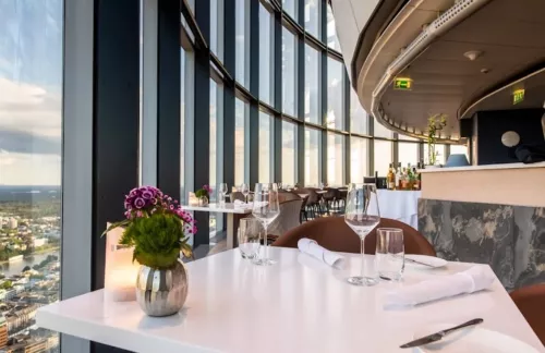 Ресторан Main Tower Restaurant & Lounge  в  Франкфуртe-на-Майне
