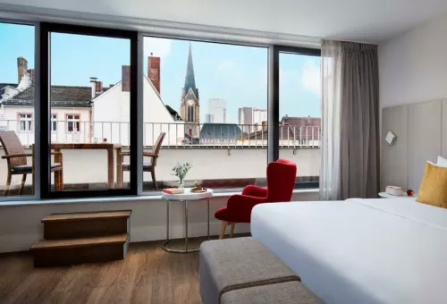 Отель Hotel Avani Frankfurt City  в  Франкфуртe-на-Майне
