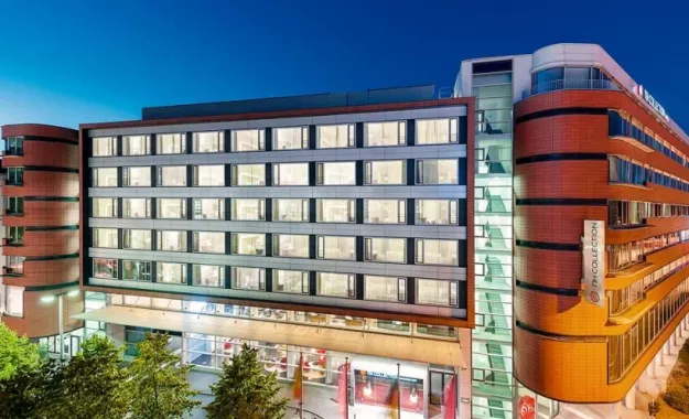 Отель Hotel Avani Frankfurt City