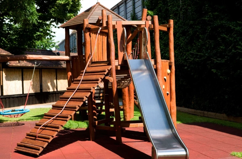 Отель Steigenberger Airport Hotel Frankfurt в Франкфуртe-на-Майне: Семейный отдых , Отель, Бассейн, Парковка, Для всей семьи, Гостиница,