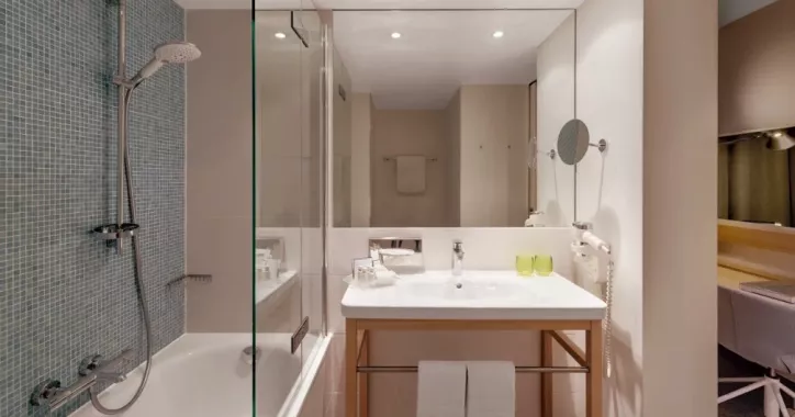 Отель Holiday Inn Frankfurt - Alte Oper, an IHG hotel