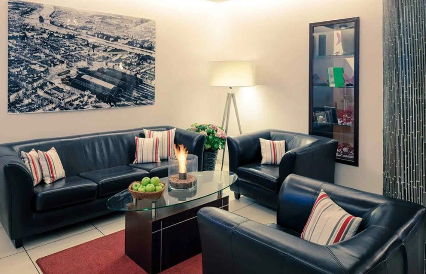 Отель Mercure Hotel Kaiserhof Frankfurt City Center в Франкфуртe-на-Майне: Семейный отдых , Отель, Бассейн, Парковка, Для всей семьи, Гостиница, Жилье,