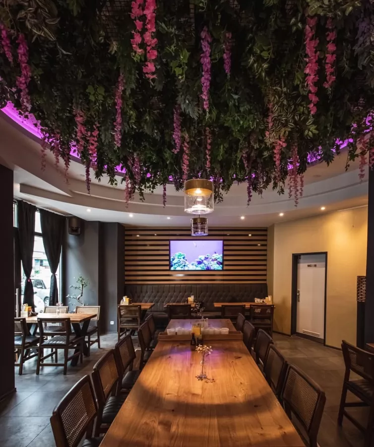 Японский ресторан Chilinh Restaurant в Франкфуртe-на-Майне: Куда сходить , Кафе, Салаты, Мясо, Роллы, Ресторан, Еда,