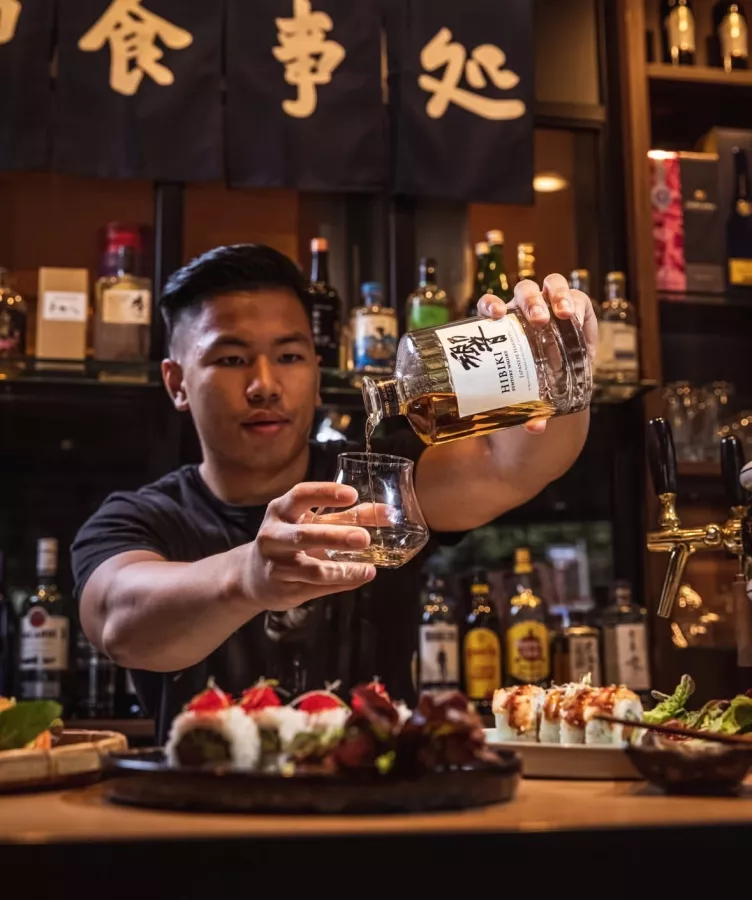 Японский ресторан Chilinh Restaurant в Франкфуртe-на-Майне: Куда сходить , Кафе, Салаты, Мясо, Роллы, Ресторан, Еда,