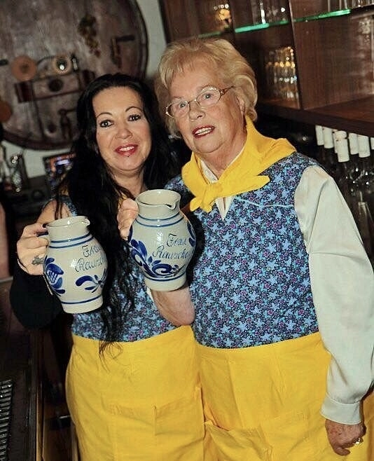 Ресторан Frau Rauscher в Франкфуртe-на-Майне: Кафе, Куда сходить , Ужин, Ресторан, Обеды , Еда,