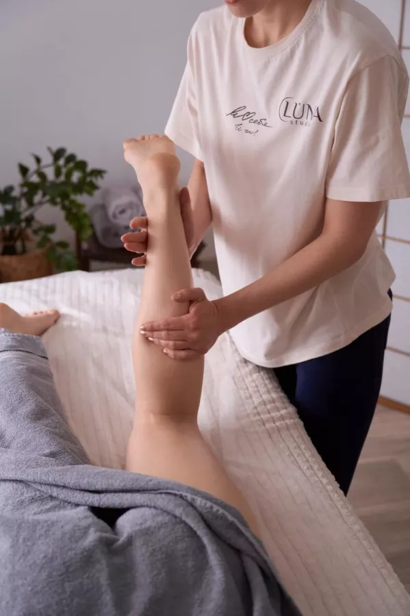 Студия ручного массажа и йоги Luna Studio | Massage & Yoga в Минске: Лимфодренаж, Хатха, Красота, Массаж,