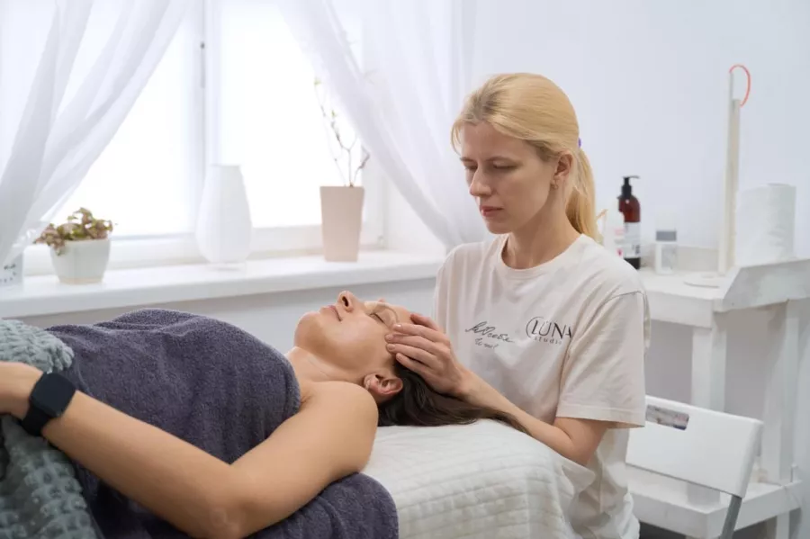 Студия ручного массажа и йоги Luna Studio | Massage & Yoga в Минске: Лимфодренаж, Хатха, Красота, Массаж,