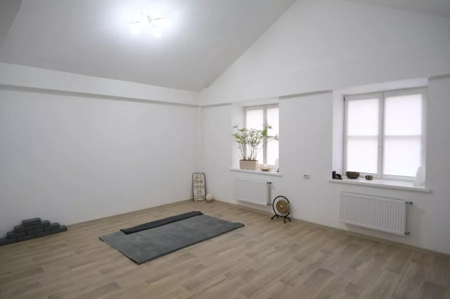 Студия ручного массажа и йоги Luna Studio | Massage & Yoga в Минске: Лимфодренаж, Хатха, Красота, Массаж,