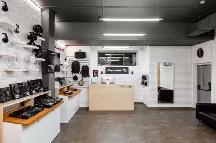 Студия звукозаписи Pioneer DJ School