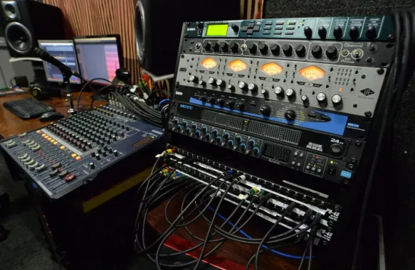 Студия звуккозаписи Voice-Studio