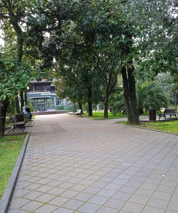 Сквер Октябрьский