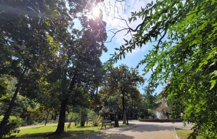 Сквер Октябрьский