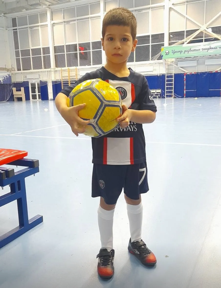 Детский футбольный клуб Барс