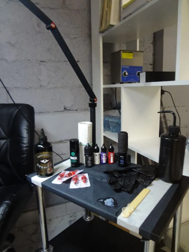 Салон тату и массажа Интрига